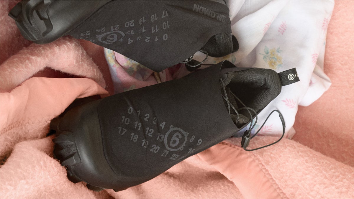 CROSS DUST 82,500円　ブラック