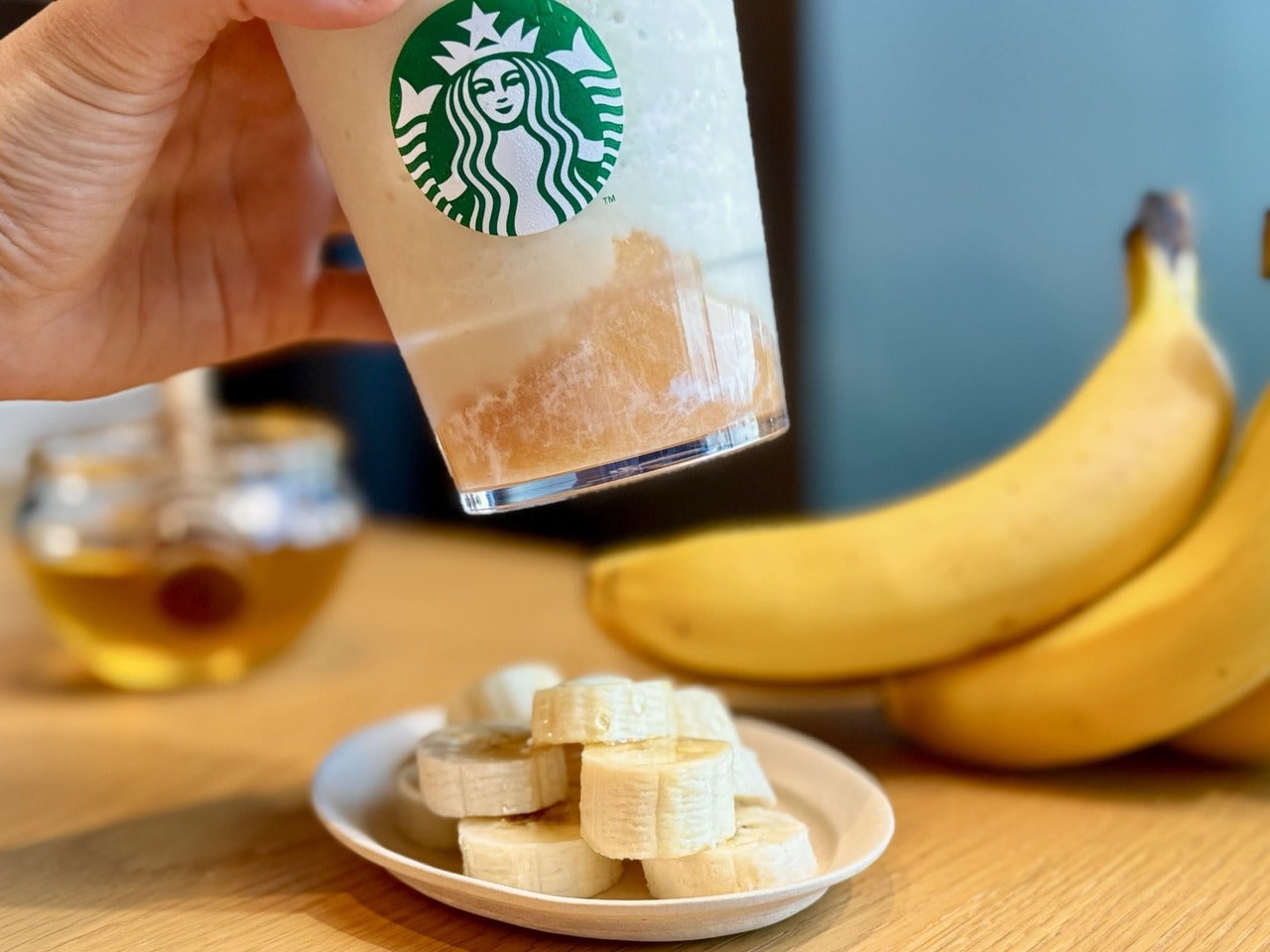 スタバ新作メニュー「ハニー バナナ フラペチーノ&reg;」