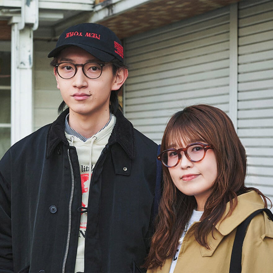JINSのメガネ、ayameのメガネ