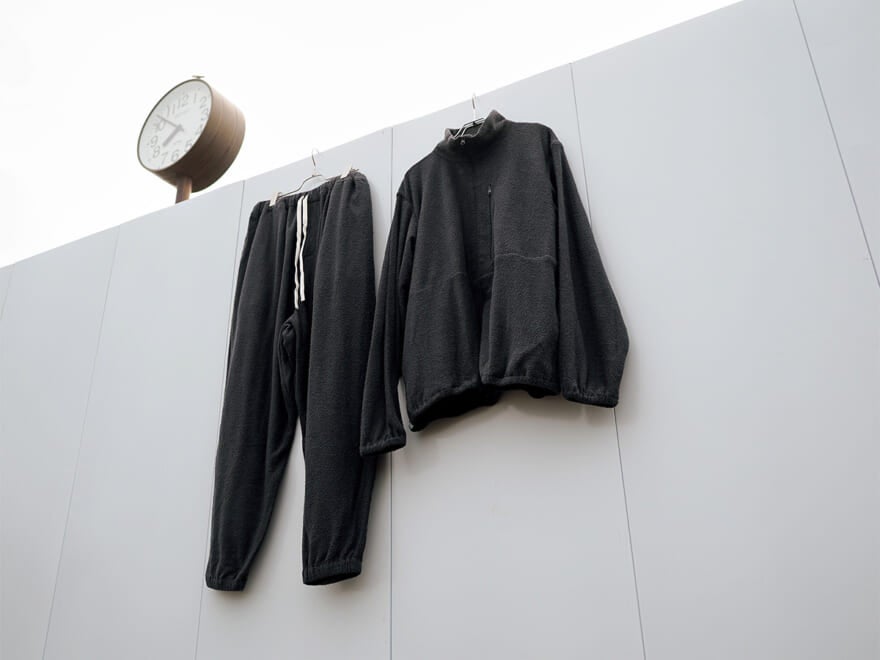 SAUNAS&times;NOWHAWのパイル地セットアップ