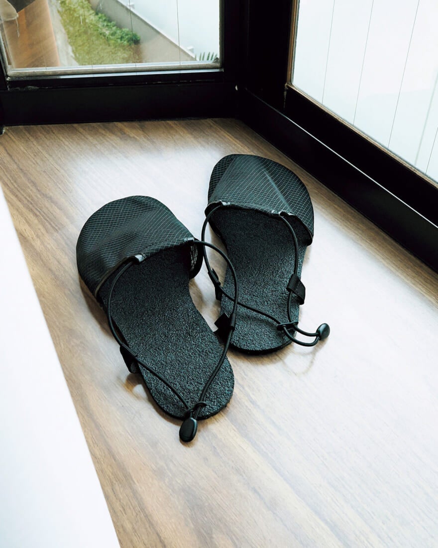 AMのサンダル 「Flexible Slippers」