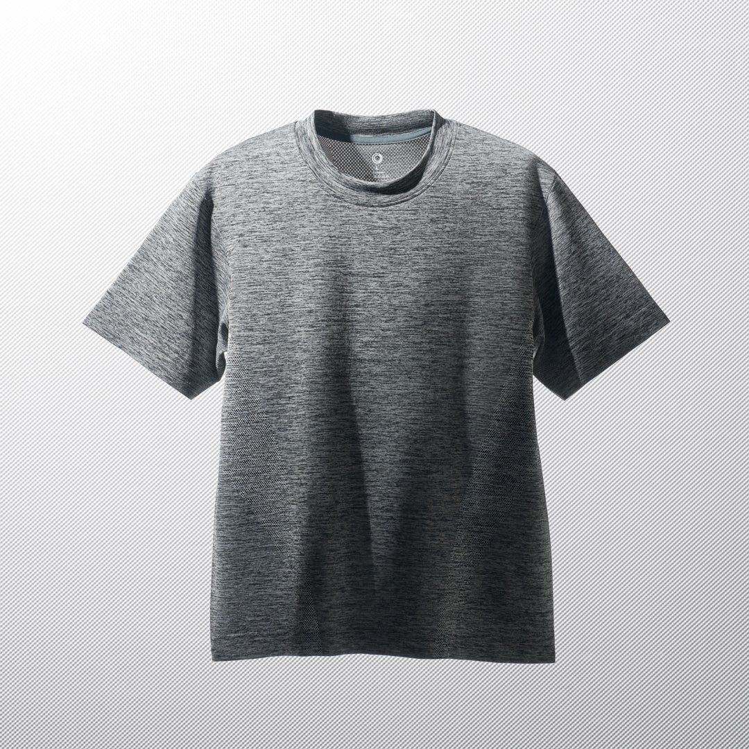 ファミリーマートのコンビニエンスウェア/機能Tシャツのグレー