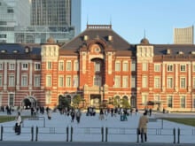 東京っていいな。モデルたちの「お気に入りスポット」６選。東京駅が見えるカフェ、浅草、神保町、吉祥寺、高尾山...