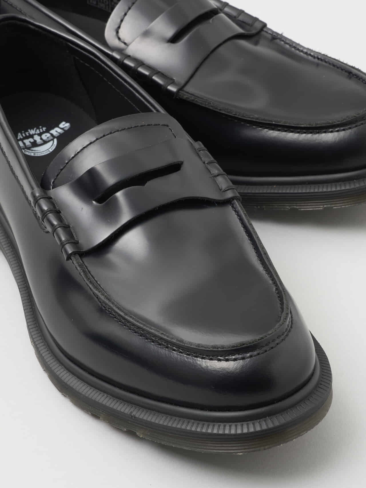 Dr. Martens、MAYFARE ローファー シューズ、トウ