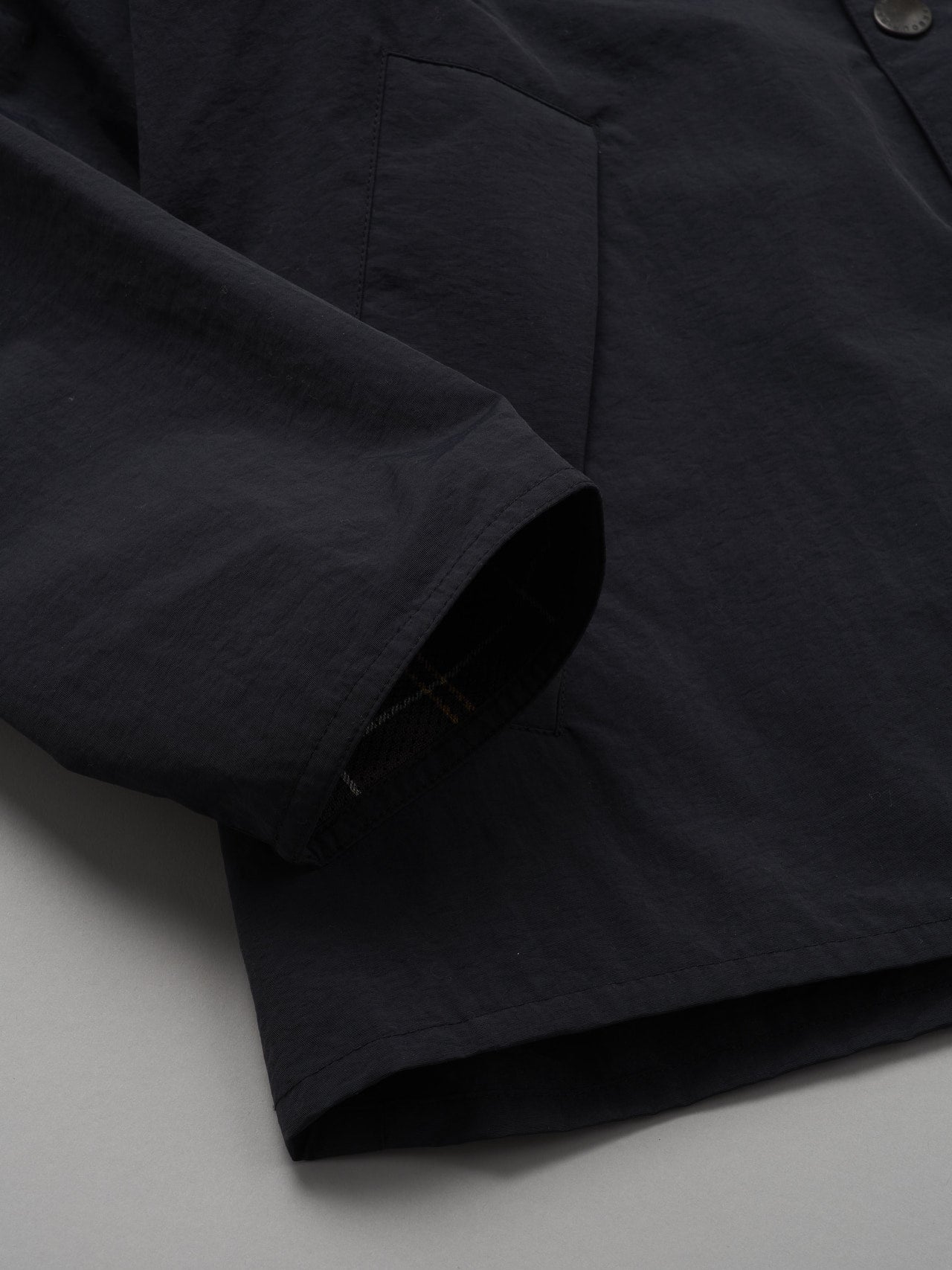 Barbour（バブアー）ナイロン ジャケット Japan Exclusiveの袖
