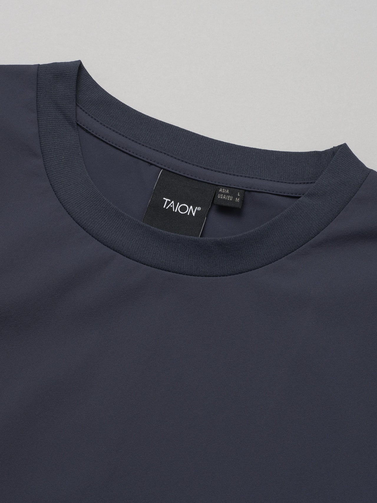 タイオンのTシャツ、カットソー FUNCTION Tのタグ