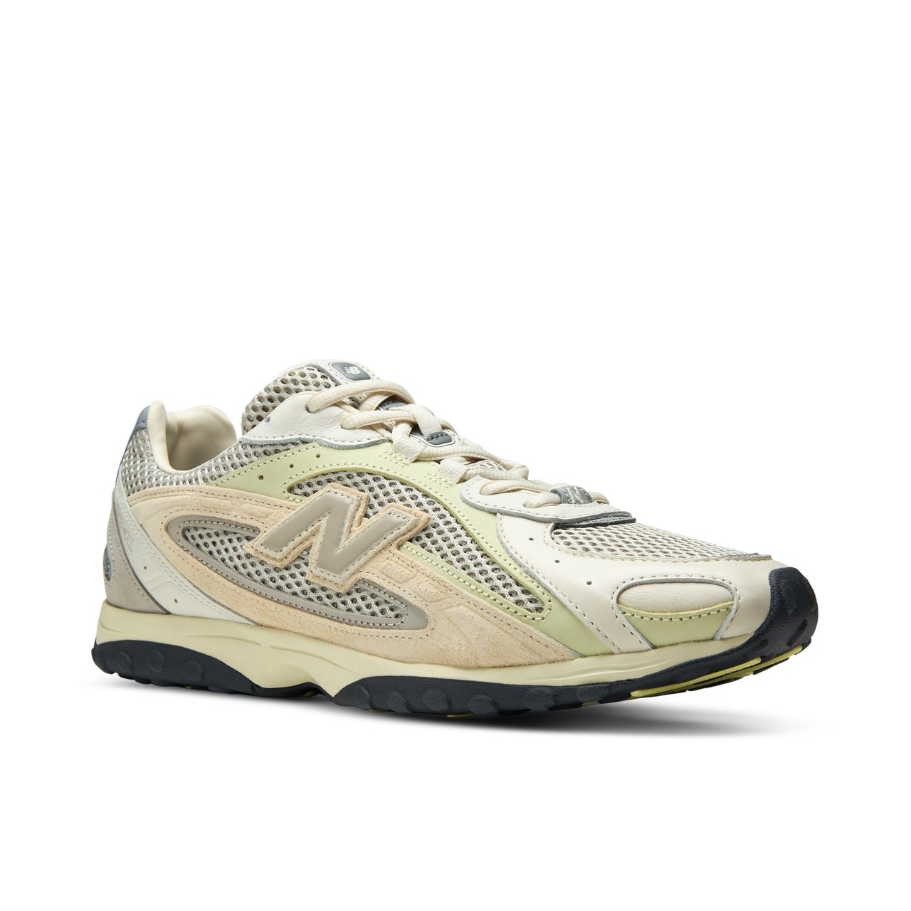 AURALEE × New Balance 204L アイボリー 斜め