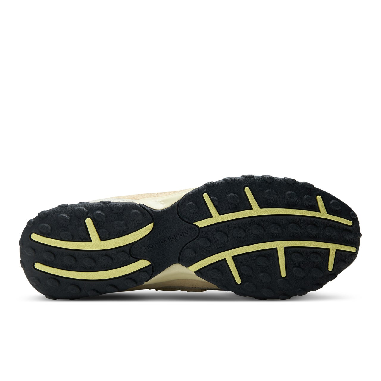 AURALEE × New Balance 204L アイボリー ソール