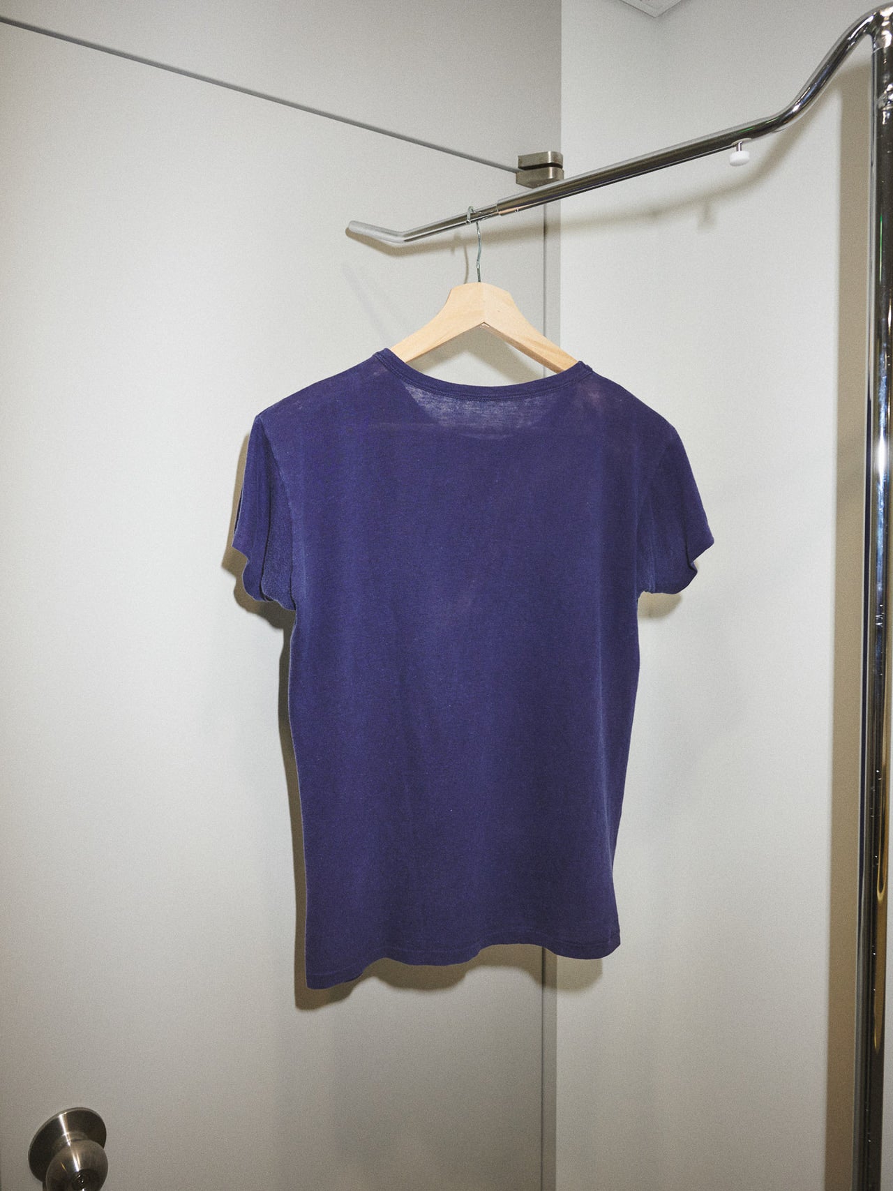 松岡光のベストバイ_古着のTシャツ背面