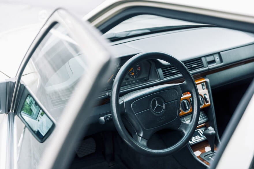 MERCEDES-BENZ 320TE／メルセデス・ベンツ ミディアムクラス 320TE　13