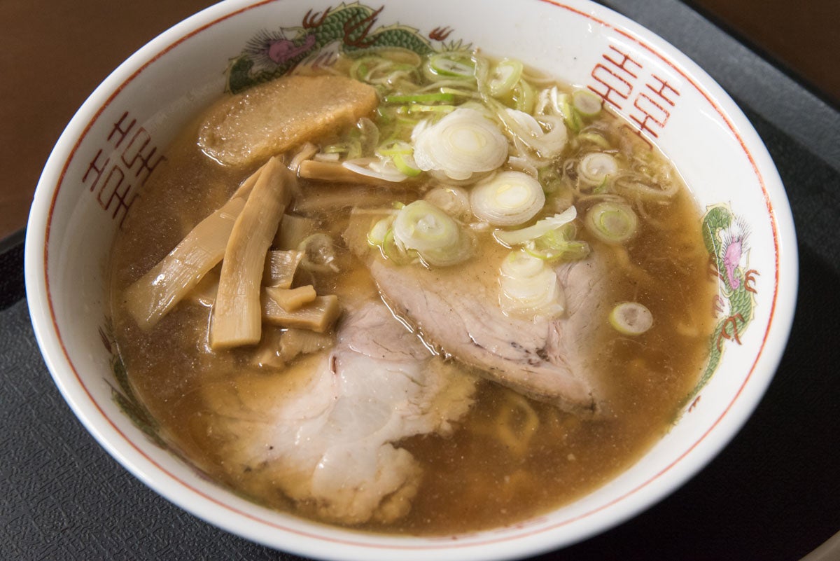 青森県つがる市『神武食堂』ラーメン