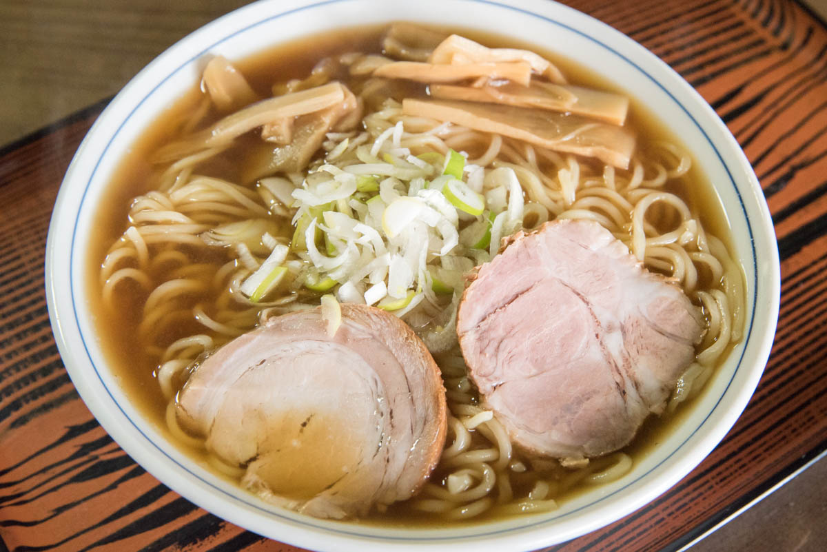 青森県青森市『小田九』完成したラーメン