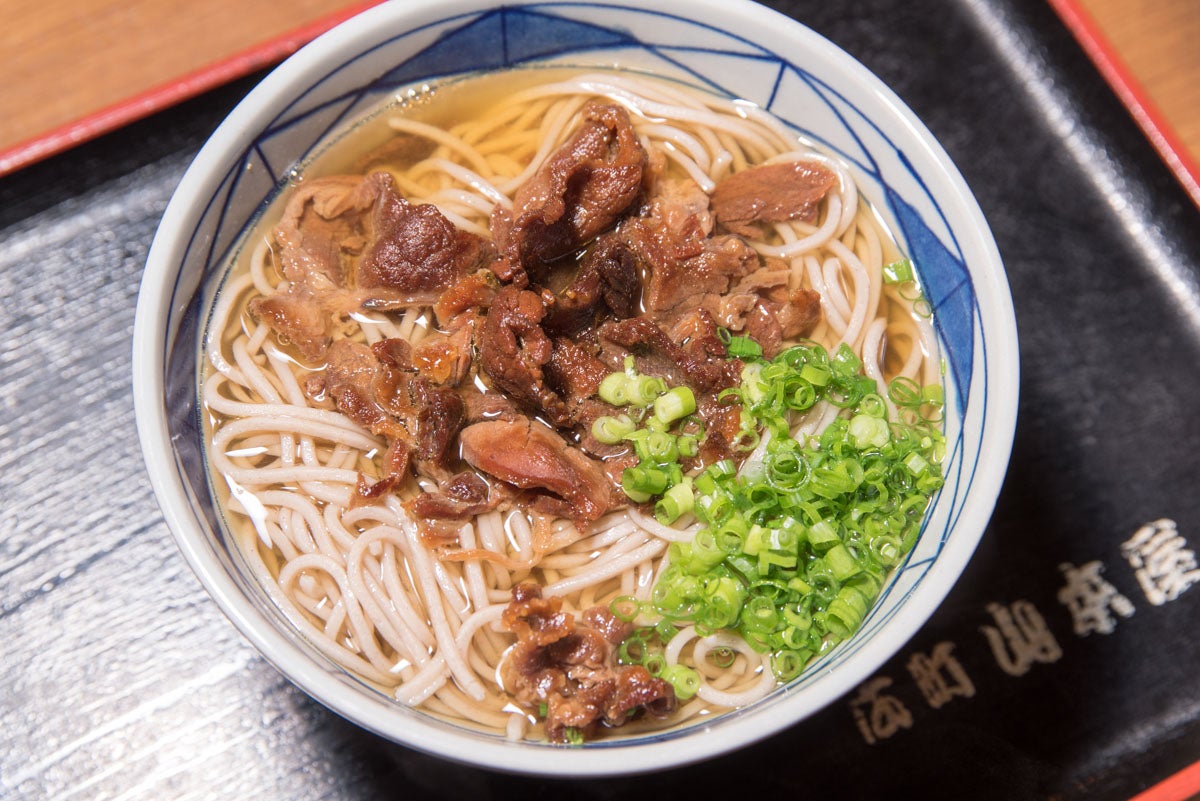熊本県熊本市『山本屋食堂』の肉そば