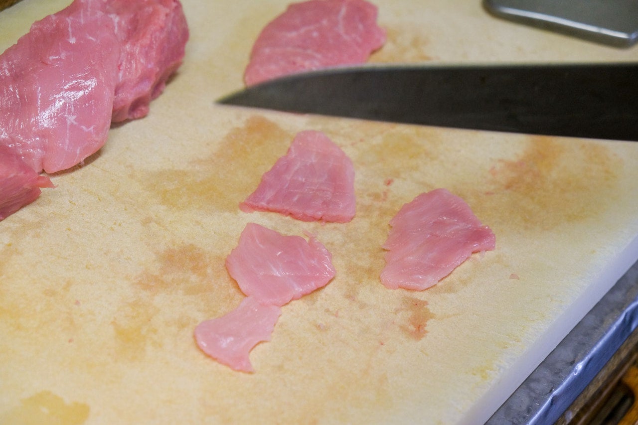 埼玉県寄居町『今井屋』モモの切り落とし部分