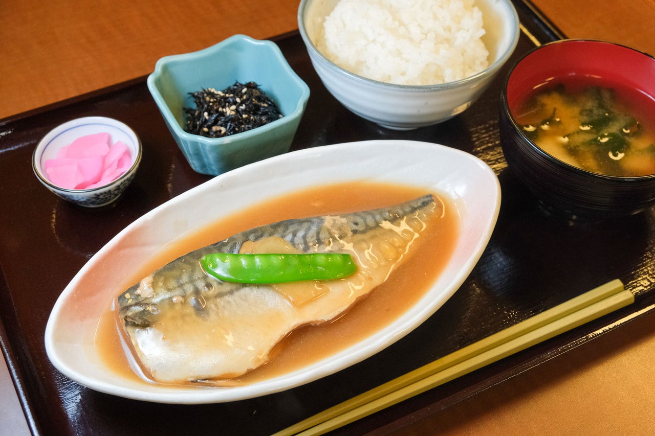 東京都中野区『野方食堂』さば味噌煮定食