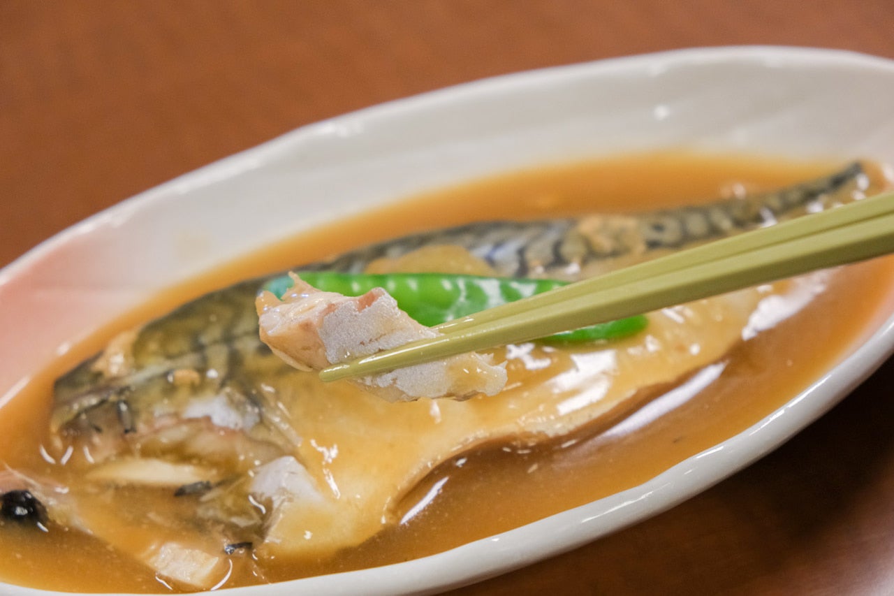 東京都中野区『野方食堂』鯖の脂はしっかり乗ってる。