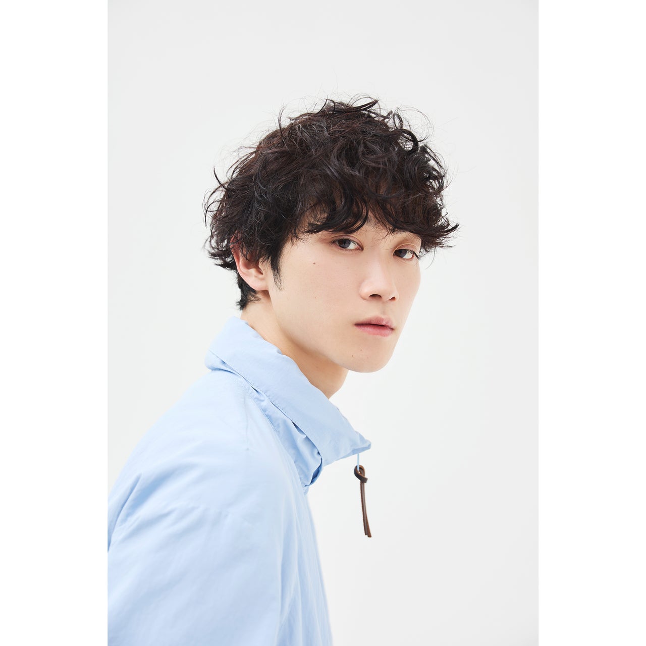 ラフなのに、どこか品がある。雰囲気づくりができるショートマッシュパーマ【東京最旬ヘアカタログ】side