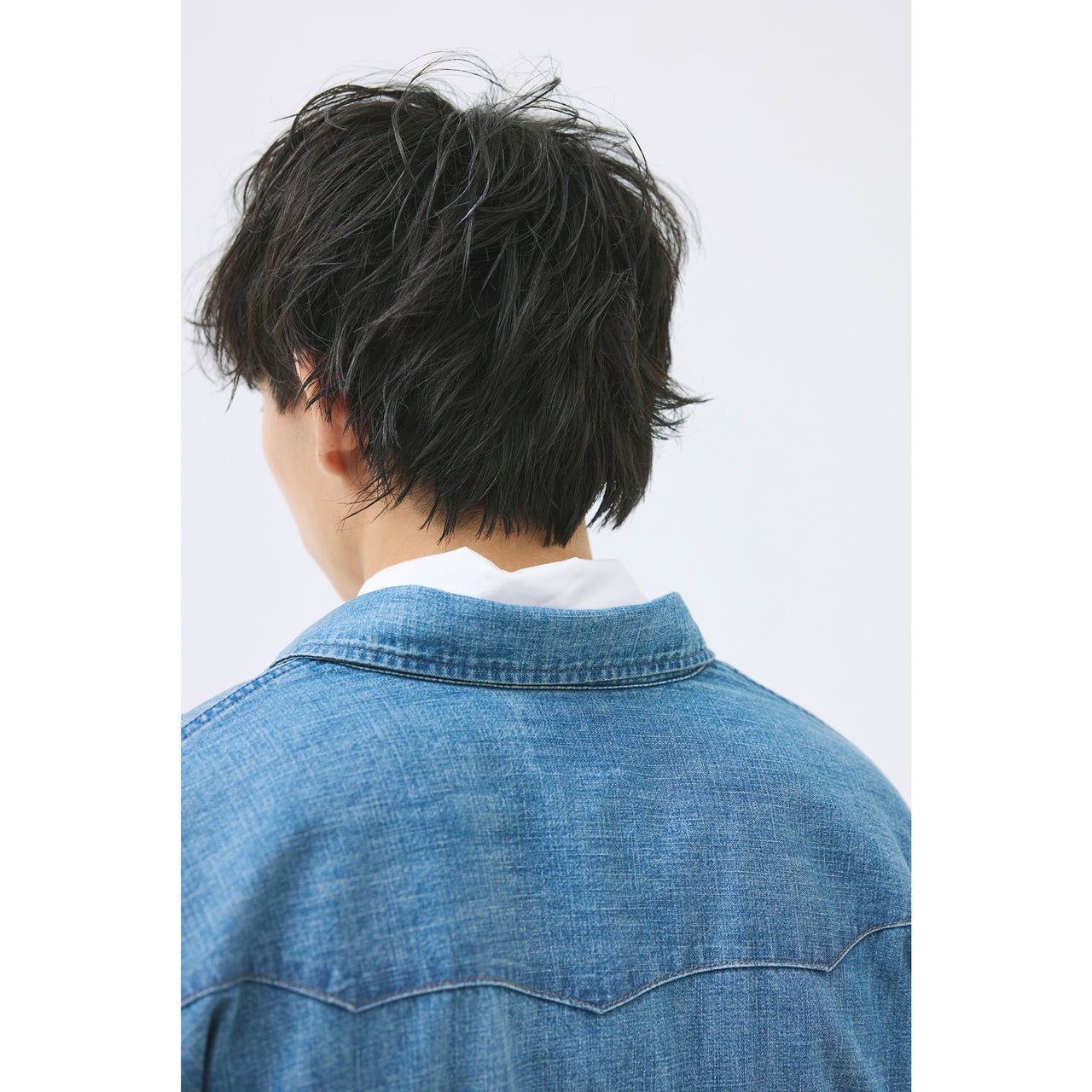 抜け感が欲しいなら、動きで魅せるウルフ系ショートに【東京最旬ヘアカタログ】
