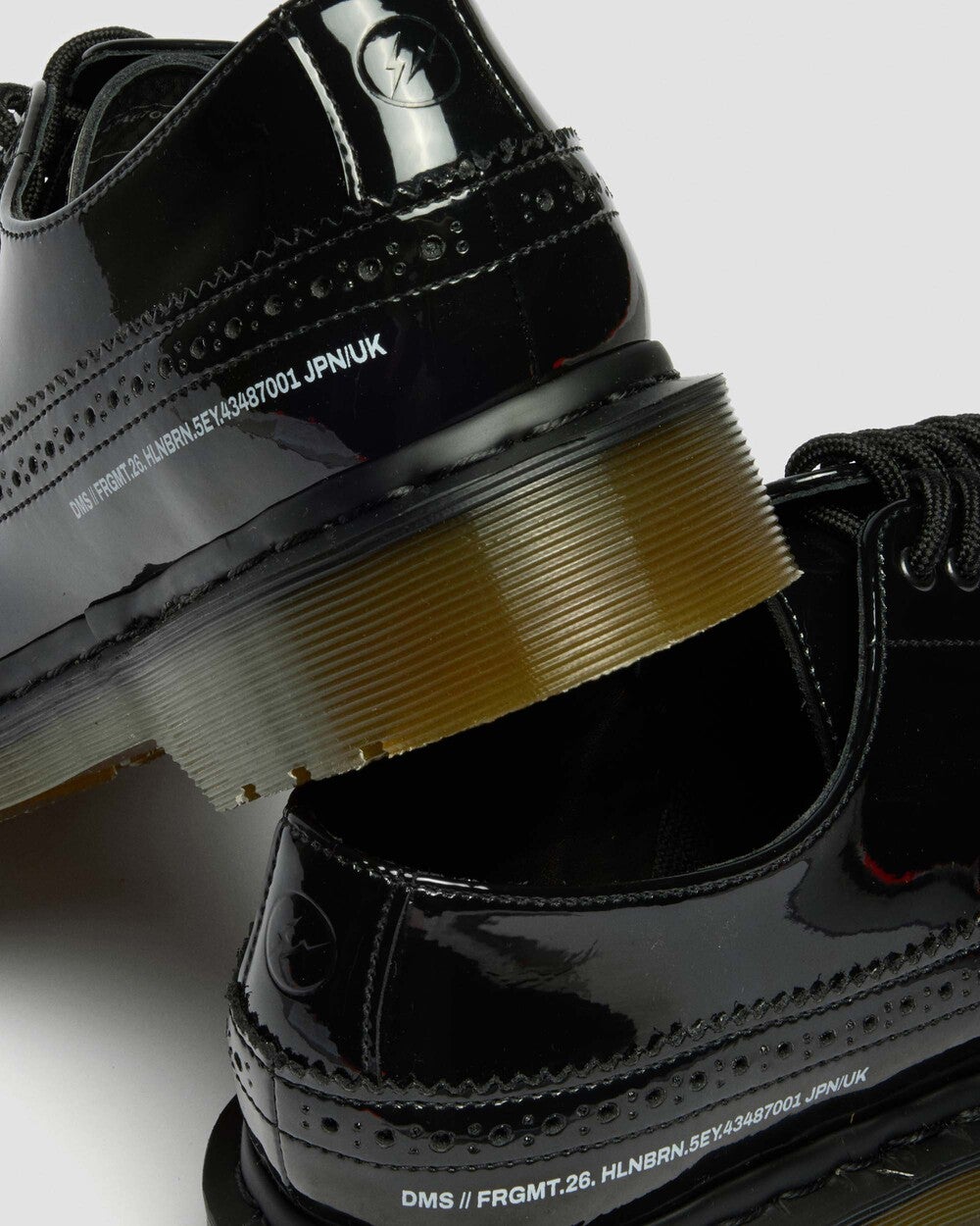 「Dr. Martens」&times;「fragment」 FRAGMENT HOLLINGBORN BROGUE　ヒールロゴ　