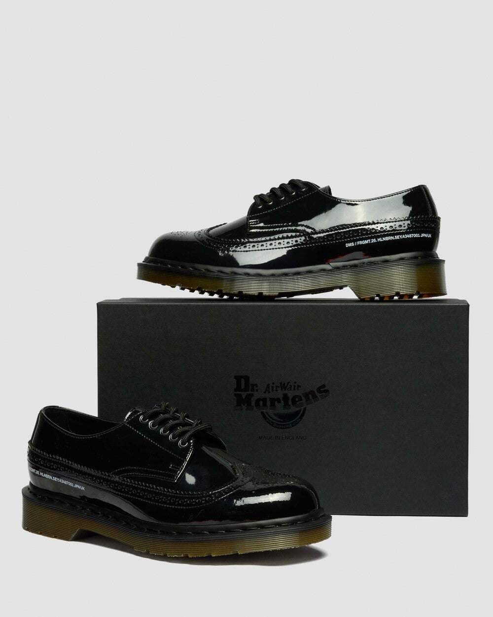「Dr. Martens」&times;「fragment」 FRAGMENT HOLLINGBORN BROGUEとシューズボックス　画像
