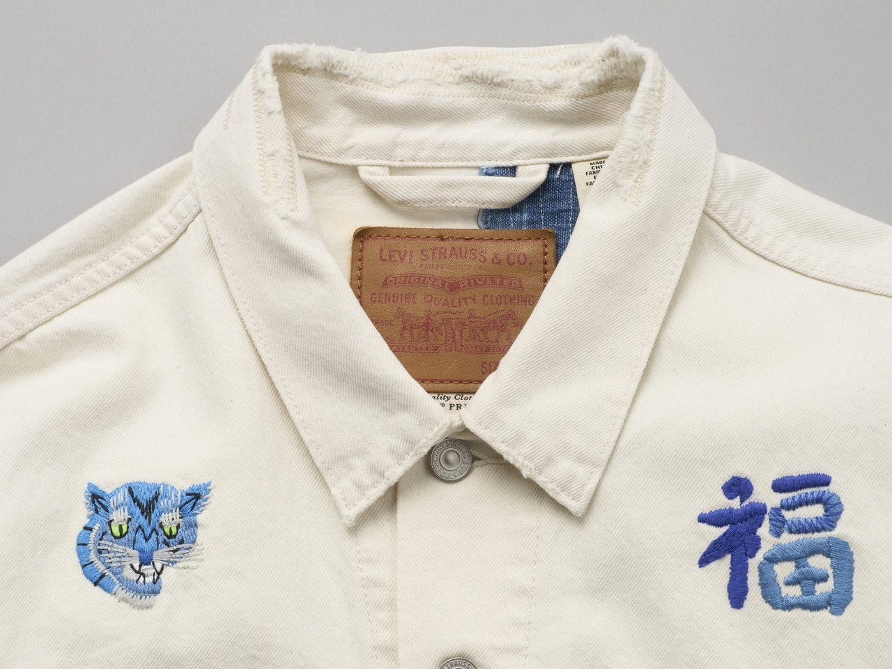 [Gallery]【リーバイス®の裏名品】まるで“べトジャン”な501®を祝う限定トラッカージャケット！／リラックスフィット トラッカージャケット