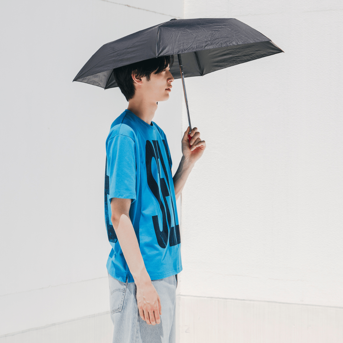 HUNTER ALL WEATHER AUTO UMBRELLAの使用イメージ
