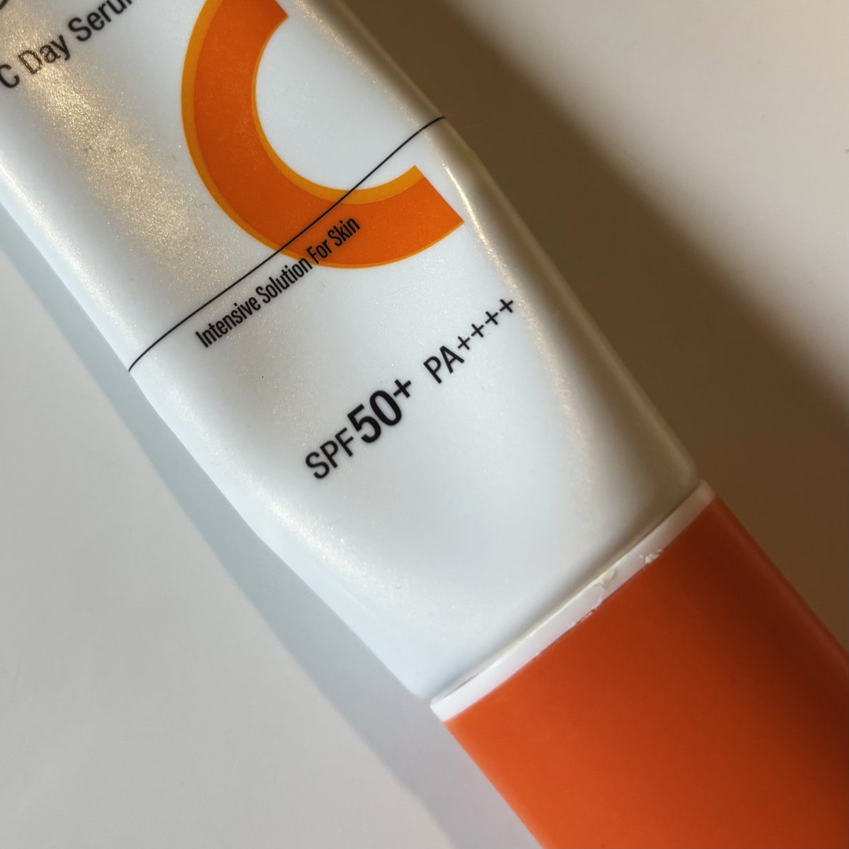 エディター愛用のオバジC デイセラムUV　SPF50＋