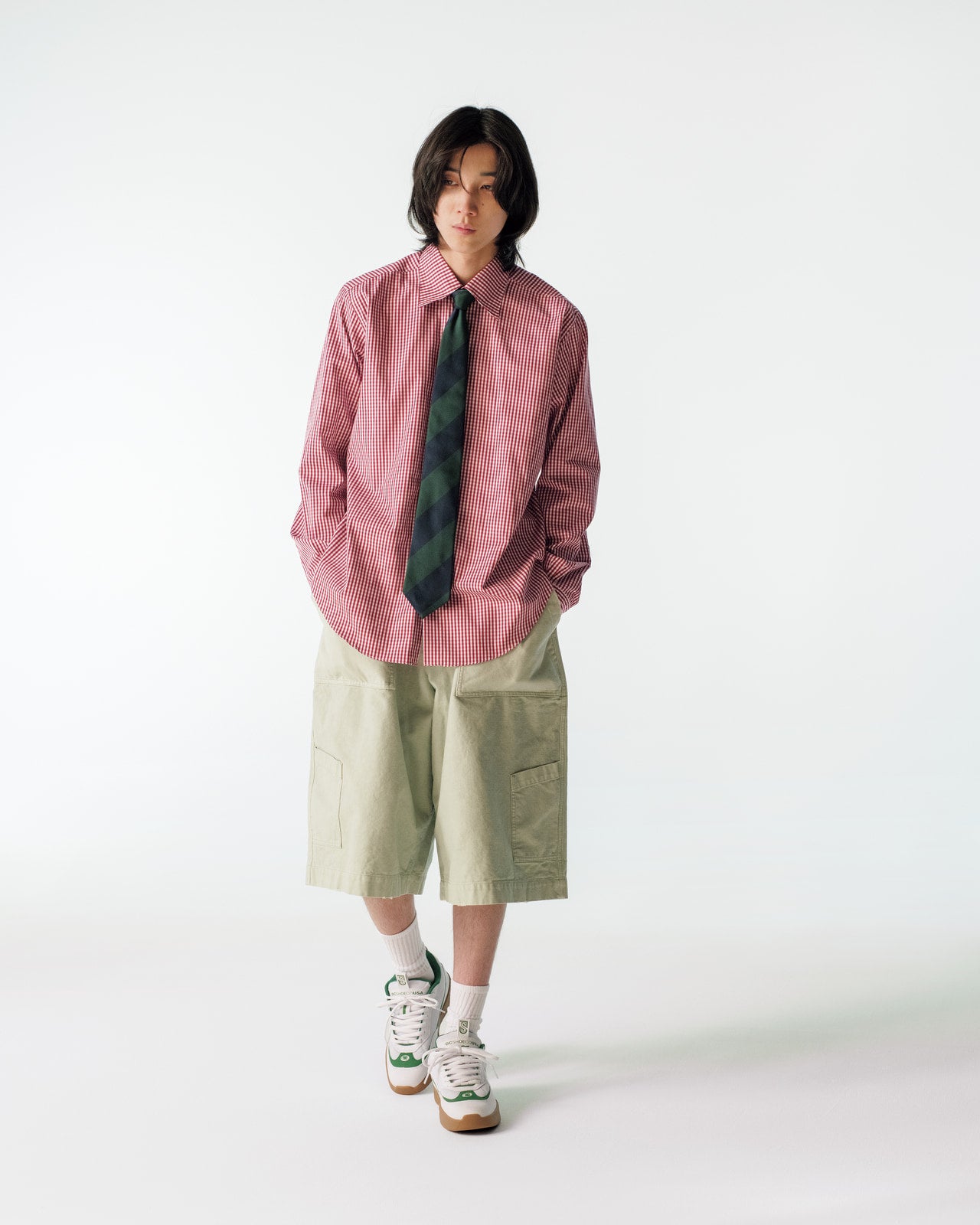 四坂亮翔着用するのconcauseのショーツ、DC Shoesのスニーカー