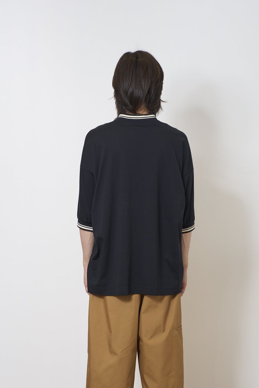 ユニクロ最新コラボ/UNIQLO F.RISSO(ユニクロ エフ・リッソ)/サマーカプセルコレクション2026のスーピマコットンオーバーサイズTシャツのバック