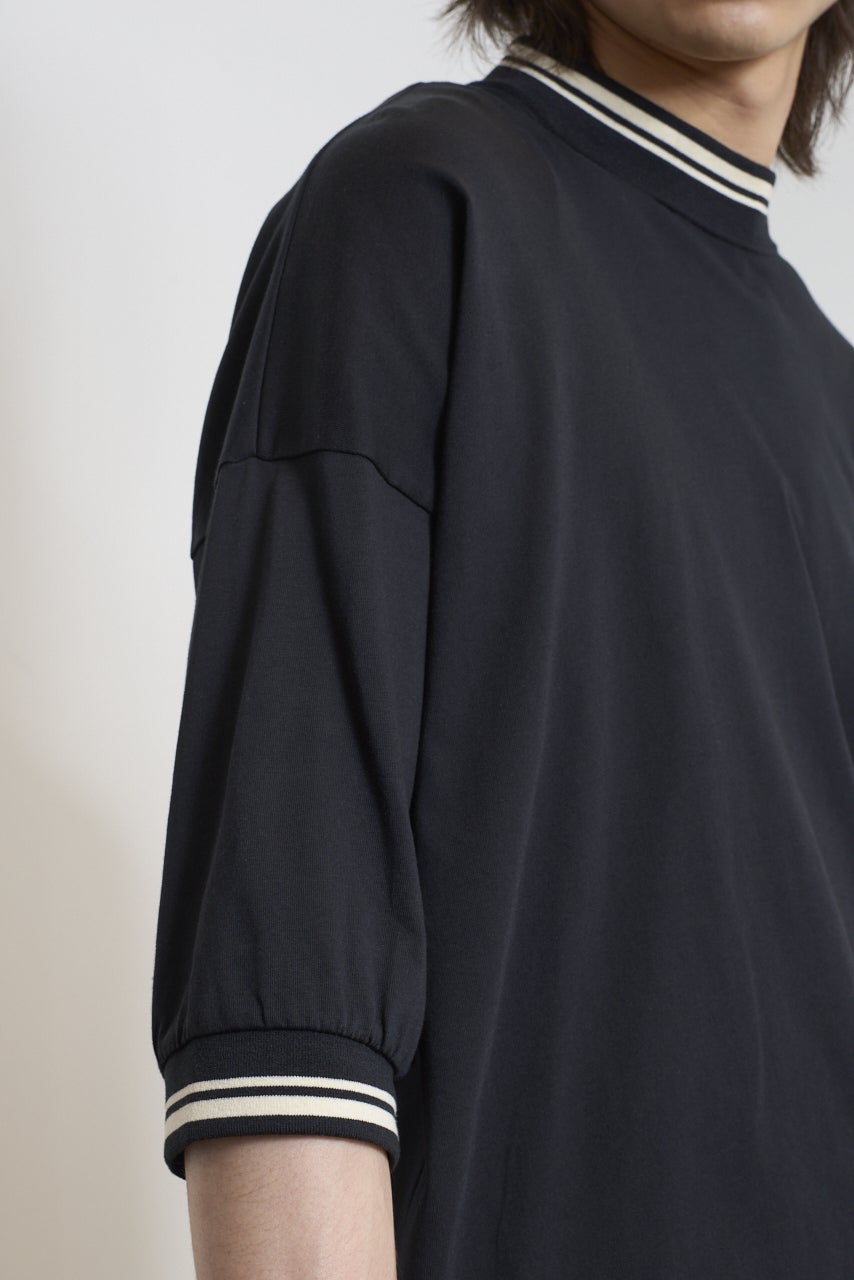 ユニクロ最新コラボ/UNIQLO F.RISSO(ユニクロ エフ・リッソ)/サマーカプセルコレクション2026のスーピマコットンオーバーサイズTシャツのドロップショルダー
