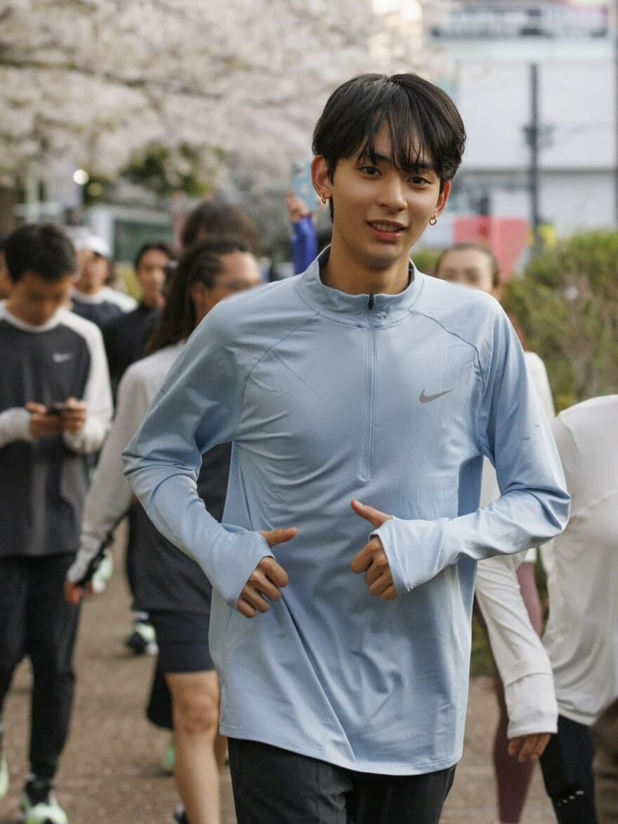 ランニングをする松井大奈