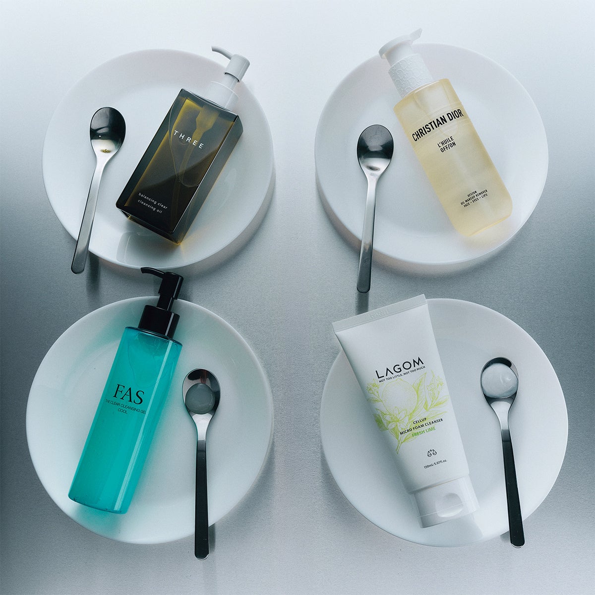 DIORのユイル オフ オン、LAGOMのマイクロフォーム クレンザー(FL)、THREEのバランシング クリア クレンジング オイル、FASのザ クリア クレンジングジェル クール