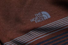 【涼しい！ザ・ノース・フェイスのTシャツ】暑い日のための大人ブラウンな「THE NORTH FACE」／ショートスリーブフリーランパネルボーダークルー