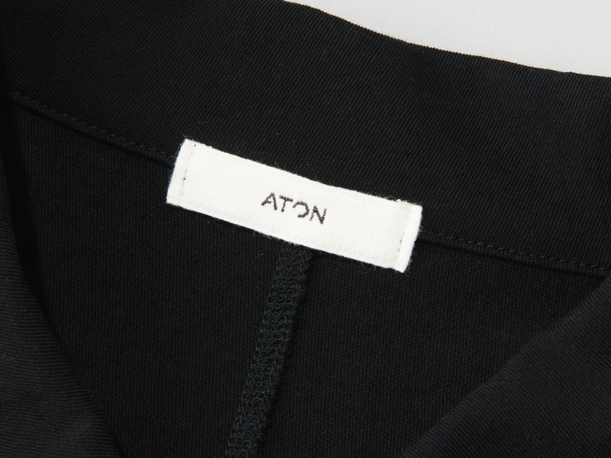 【涼しい！エイトンの服】ドライタッチで大人カジュアルにちょうどいい。希少な『スビンコットン』が生む心地よさ。／フレスカプレイト ルーズフィットポロシャツ