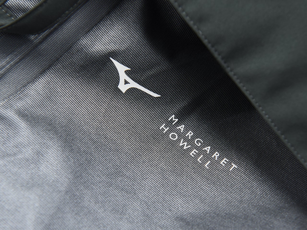 【ミズノ×マーガレット・ハウエルの防水名品】大人が選びたい高機能コート／MIZUNO FOR MARGARET HOWELL GORETEX JACKET