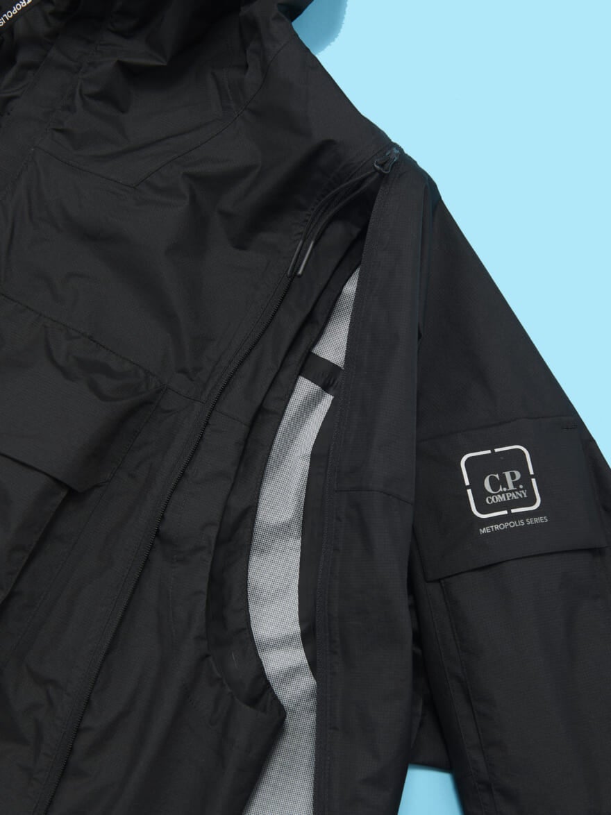 シーピーカンパニー OW MEDIUM JACKET IN PERTEXのコンバーチブルデザイン