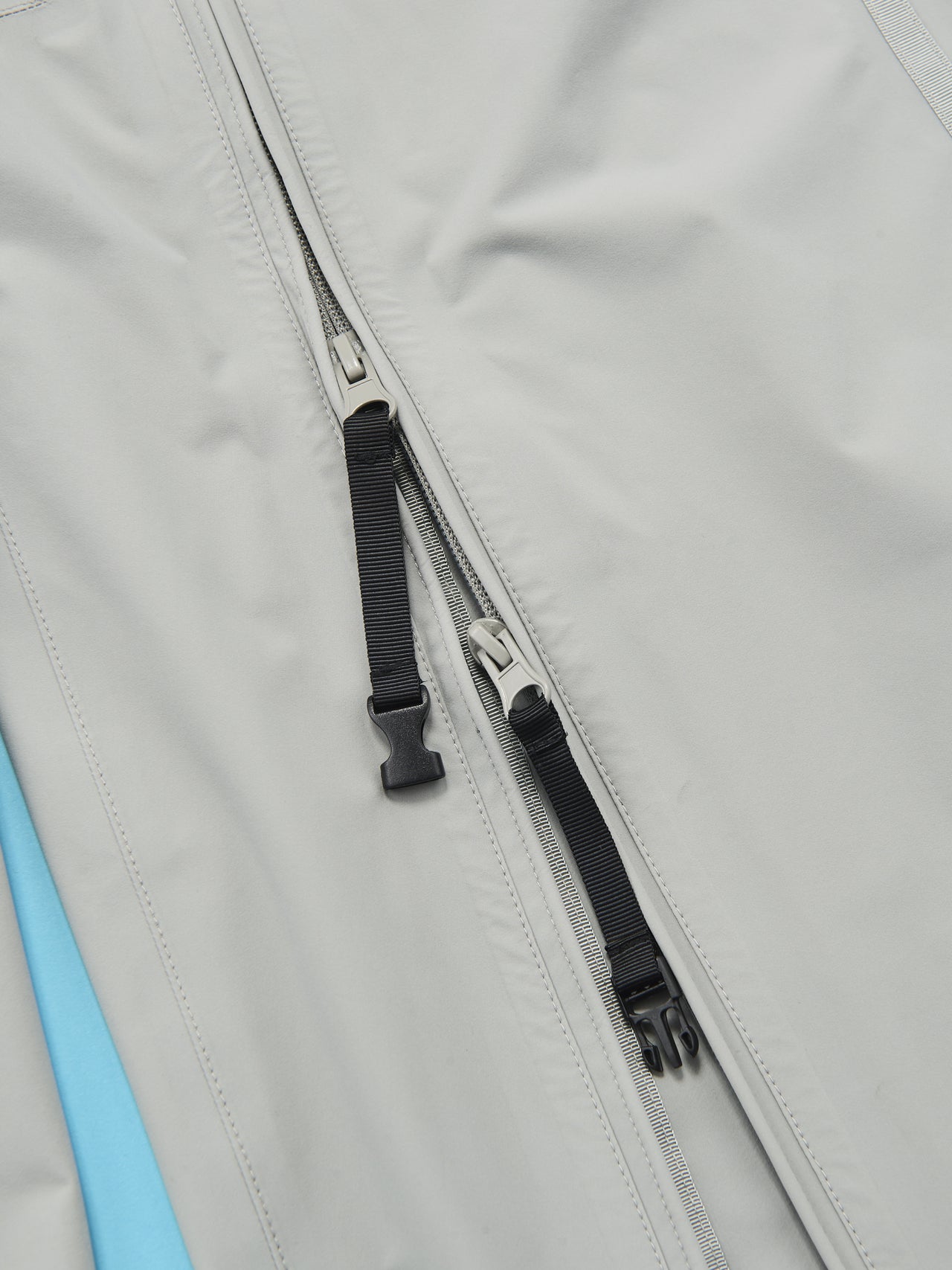 オークリー、Latitude Veil Pant、裾ファスナー