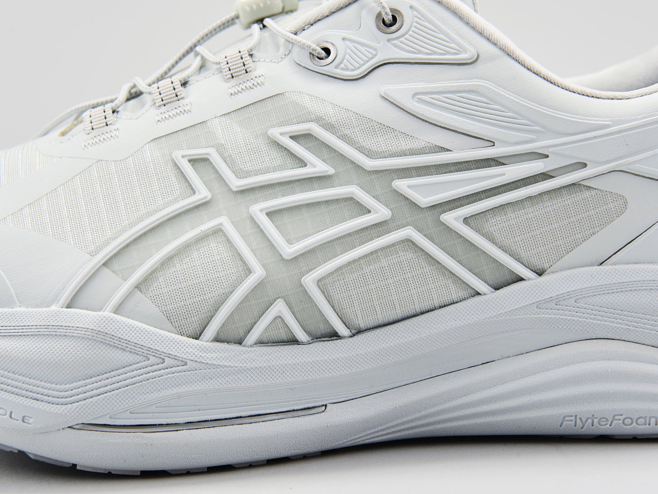 【アシックスの防水名品】ランシューの次に狙うなら「ASICS」のゴアテックスなウォーキングスニーカー！／ゲルライドウォーク GTX 2