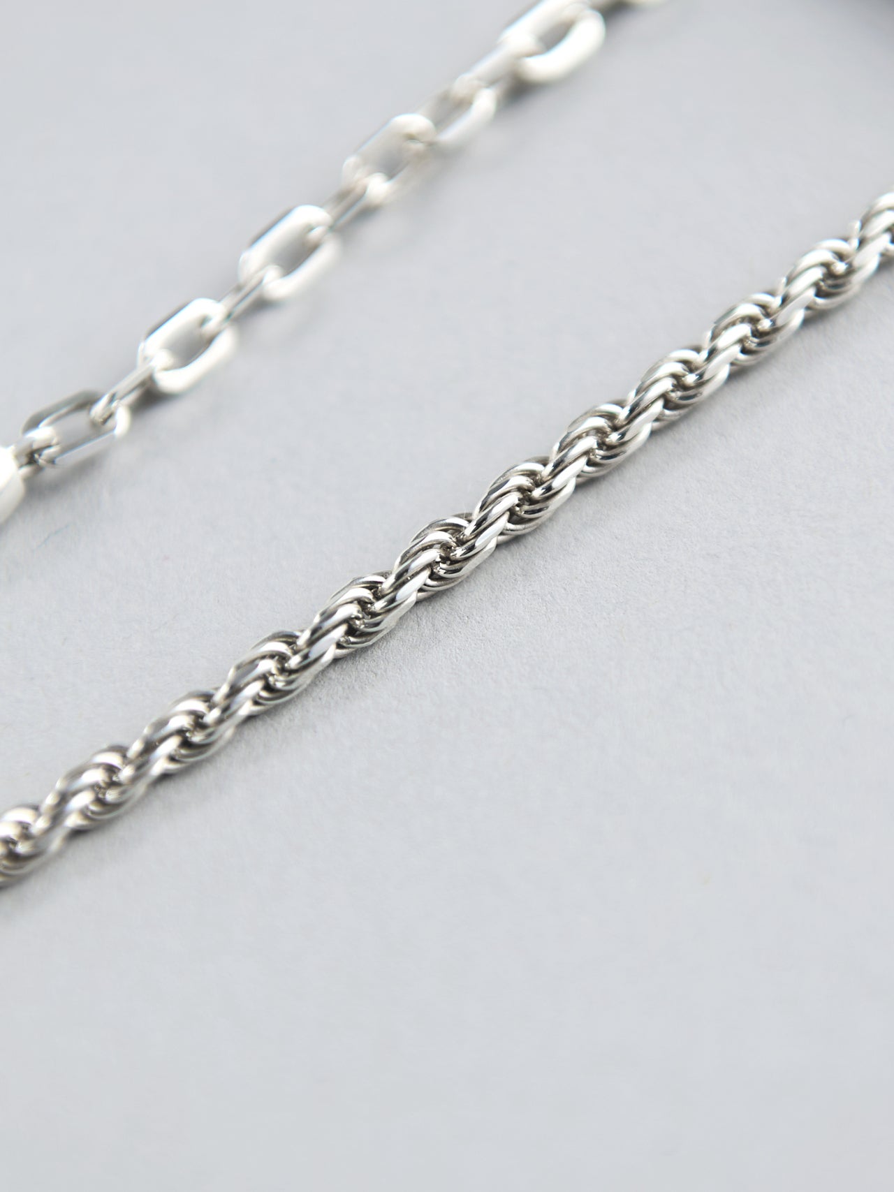 ボッテガ・ヴェネタのシルバーアクセサリー／ヴェネタ ブレスレットのウェーブチェーン