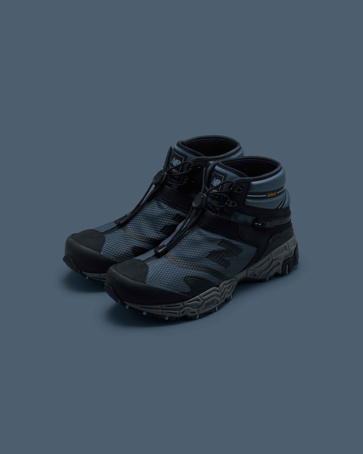TOKYO DESIGN STUDIO New Balance Niobium Concept 1　ネイビー ハイカット