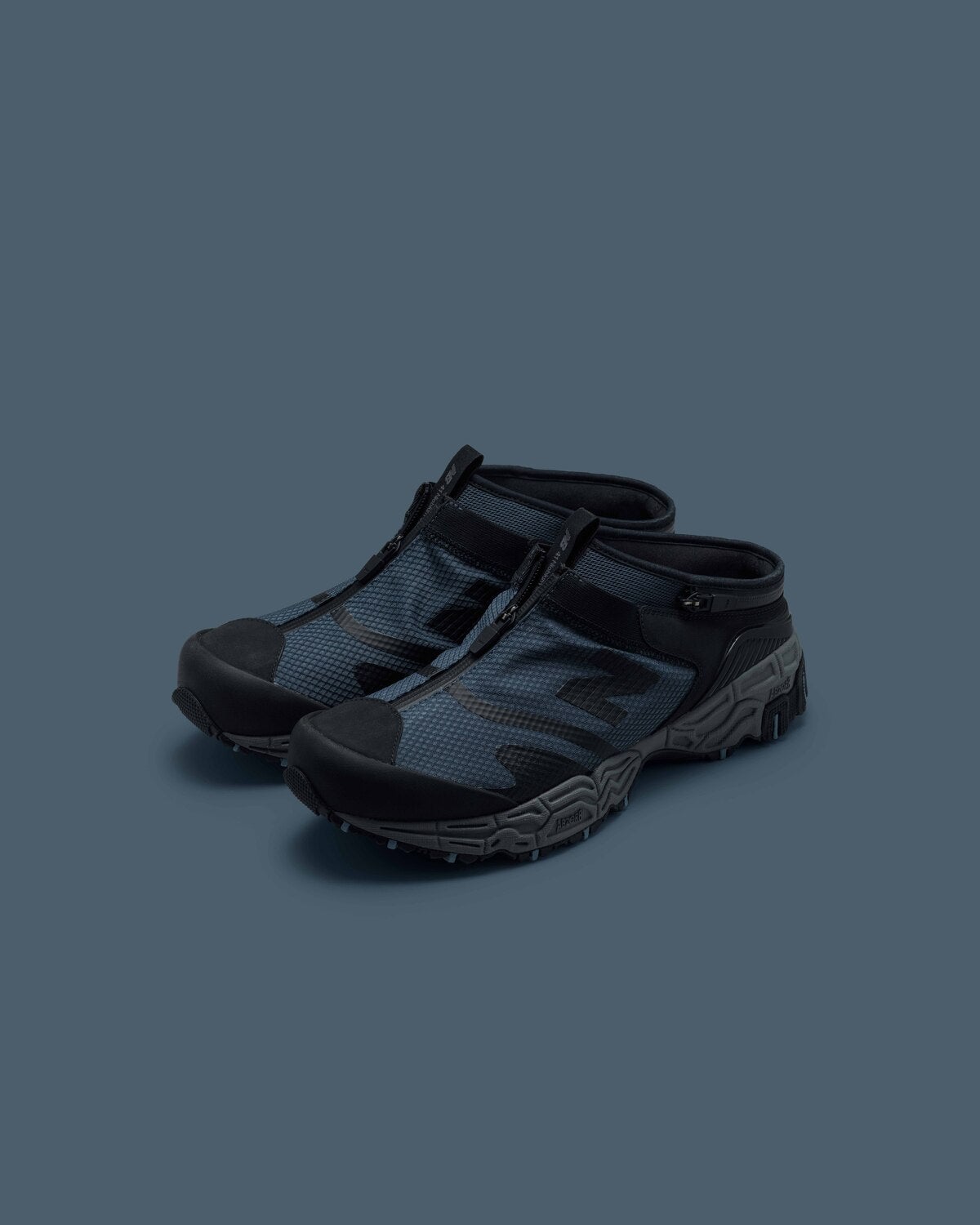 TOKYO DESIGN STUDIO New Balance Niobium Concept 1　ネイビー　ミドルカット