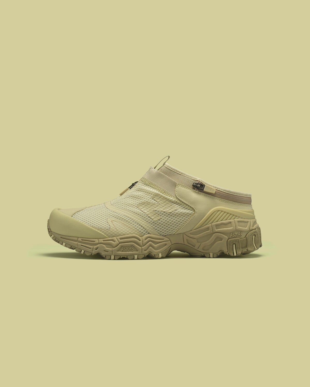 TOKYO DESIGN STUDIO New Balance Niobium Concept 1　バターイエローミドルカット　サイド