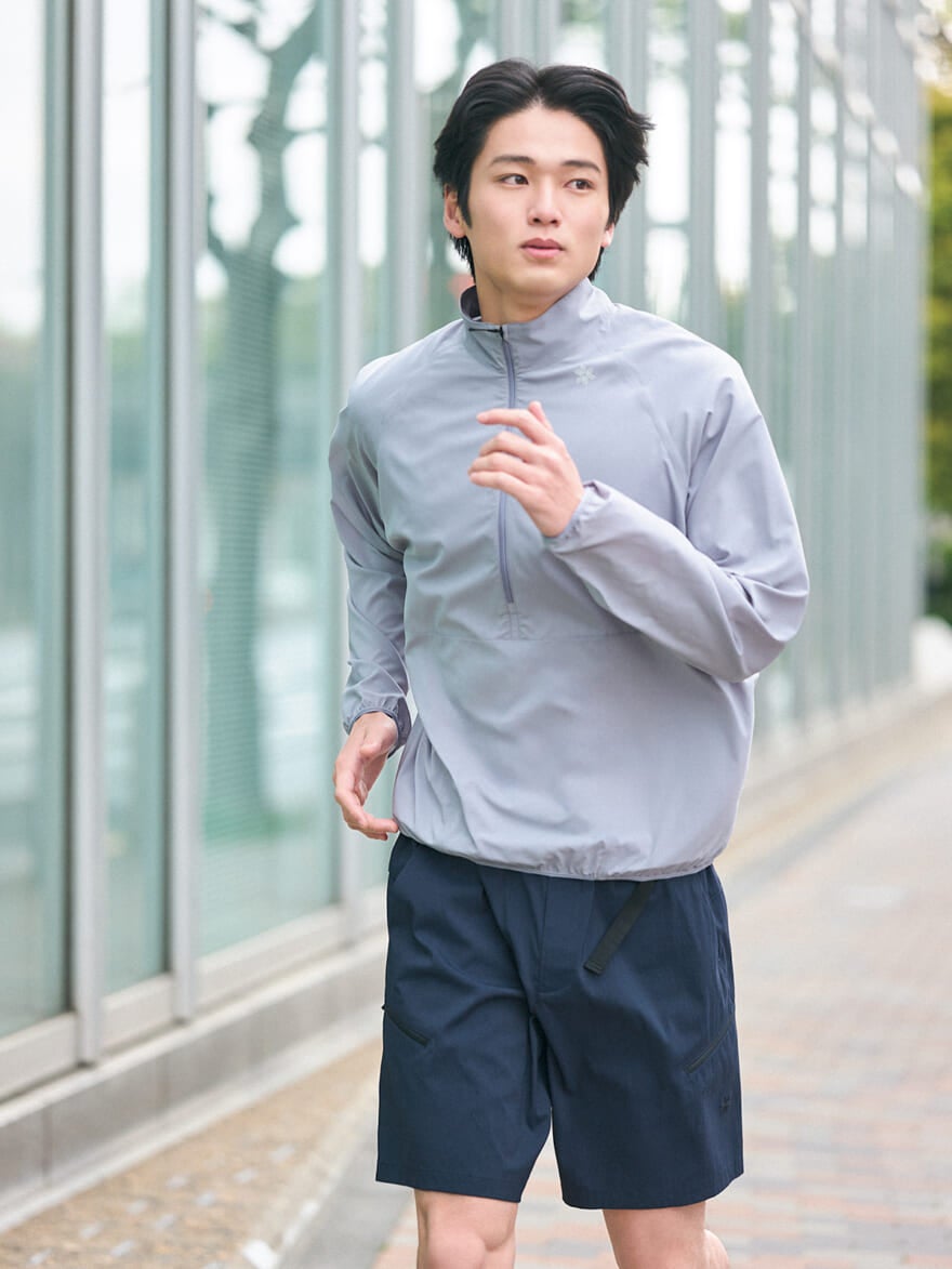 ランニングしている中川大輔。スポーツ時は頭皮にも汗をかく。