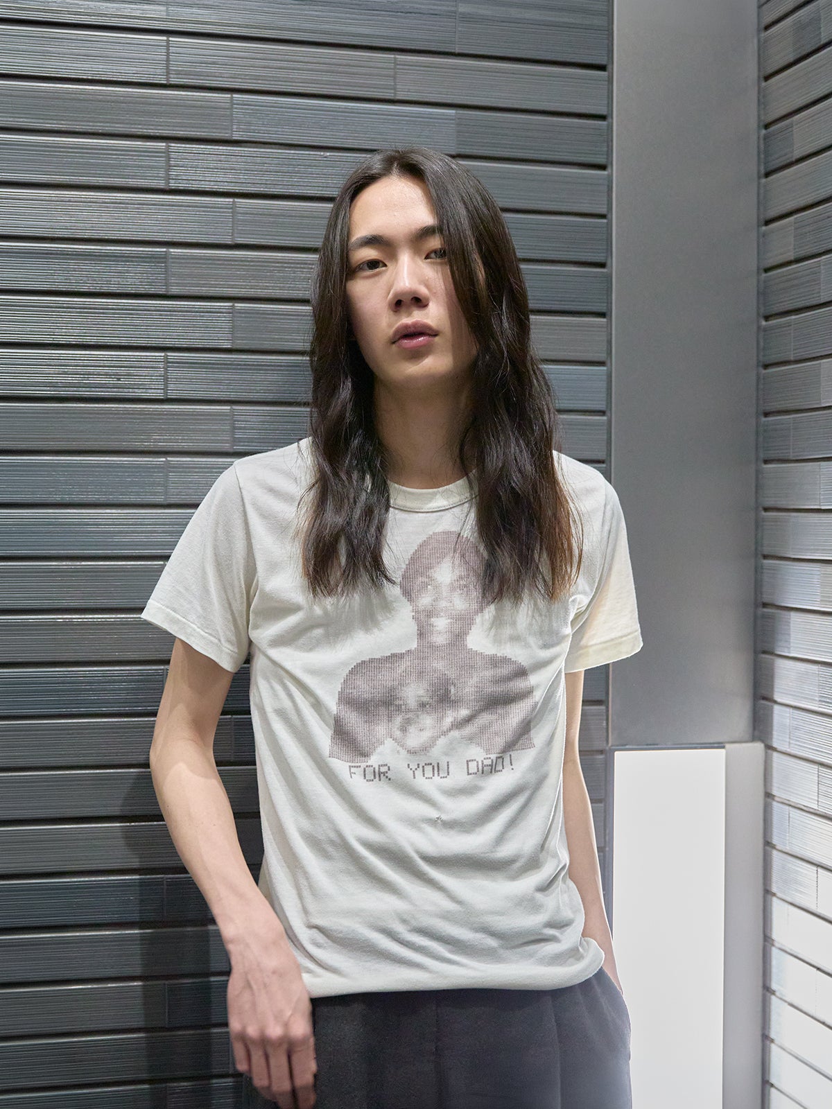 古着のTシャツの引きカット