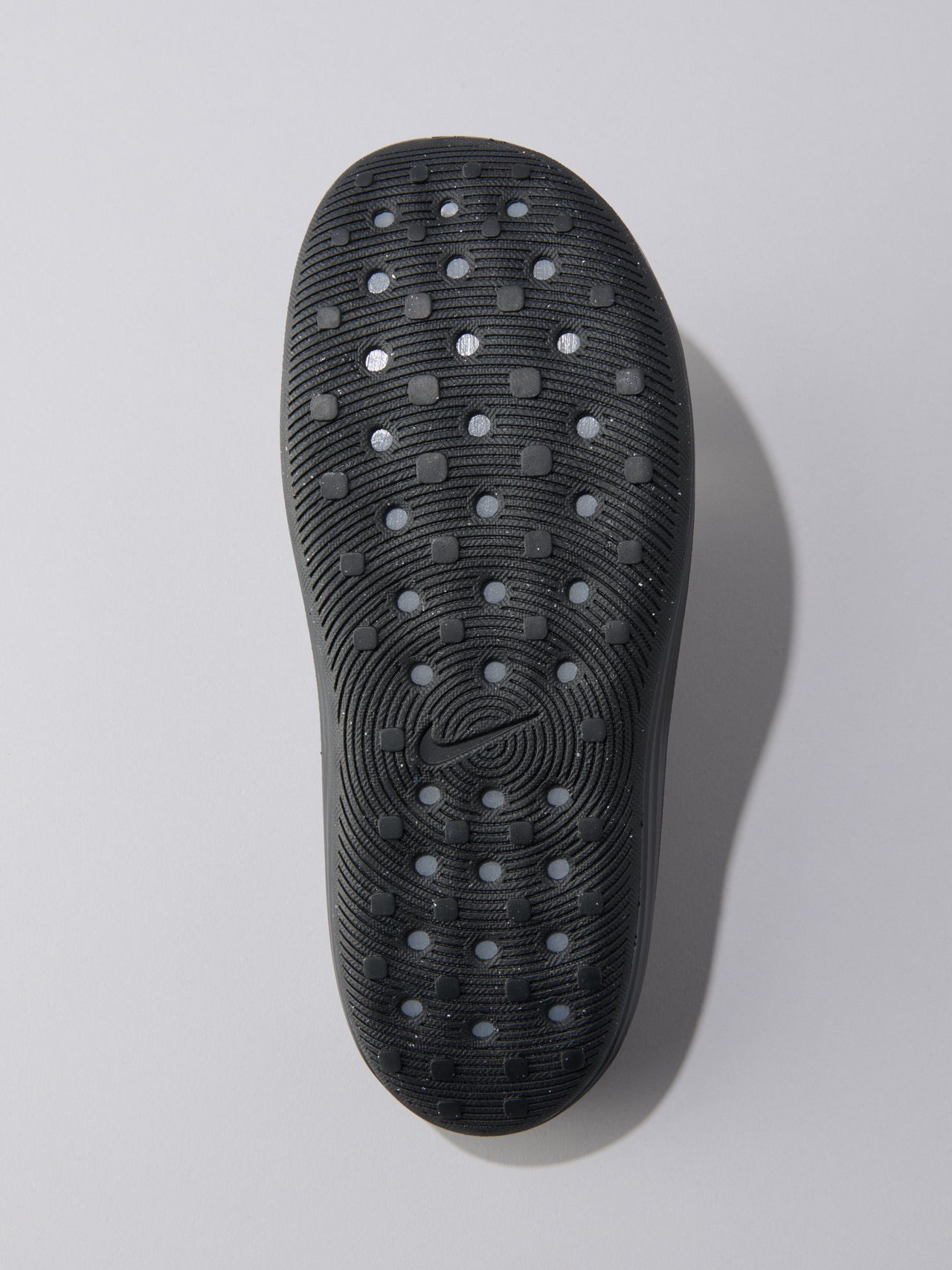ナイキの新作サンダル／NIKE REACTX REJUVEN8 SLIDEのアウトソール全体