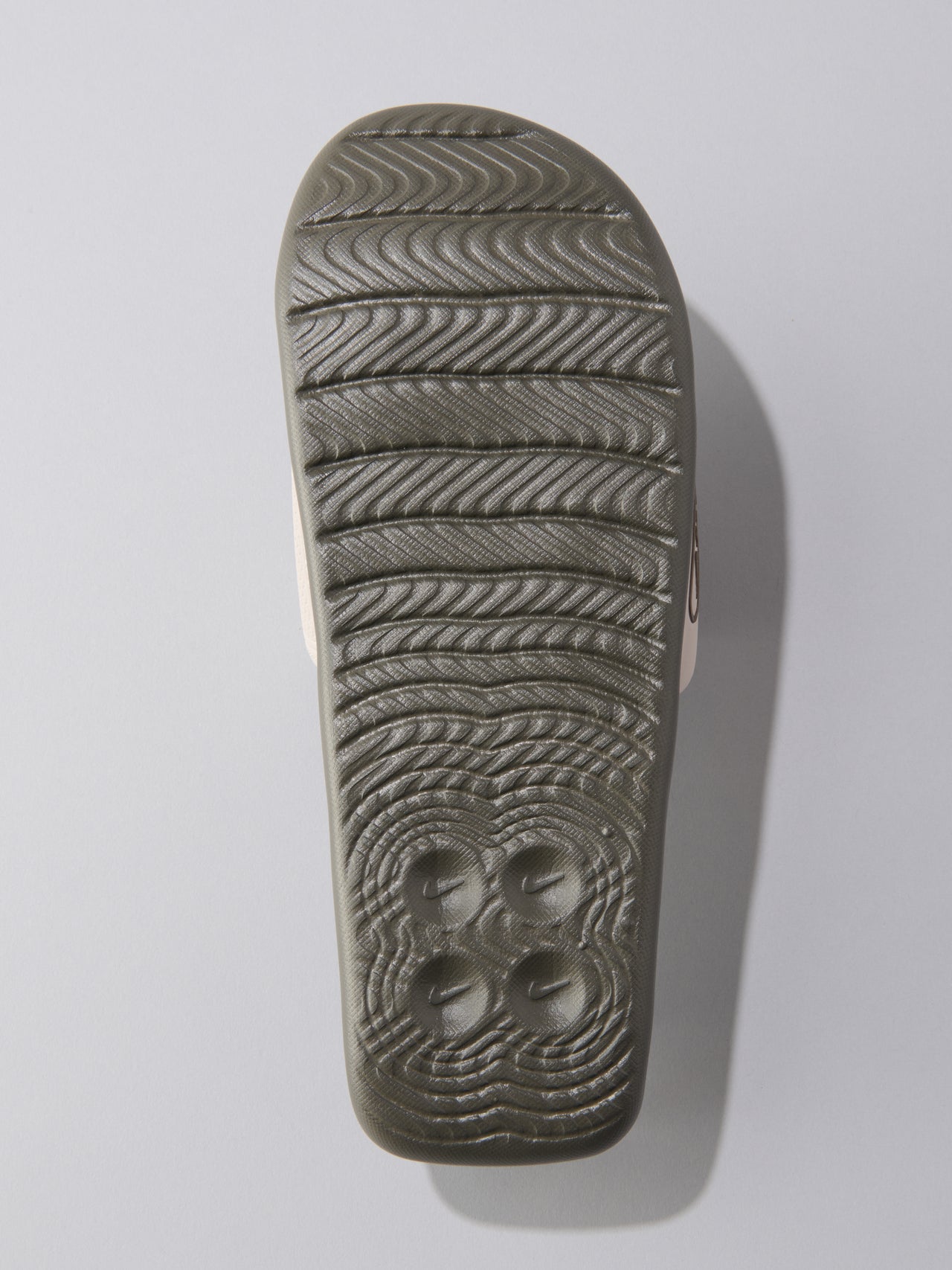 ナイキの新作サンダル／NIKE AIR MAX CIRRO SLIDEのアウトソール底面