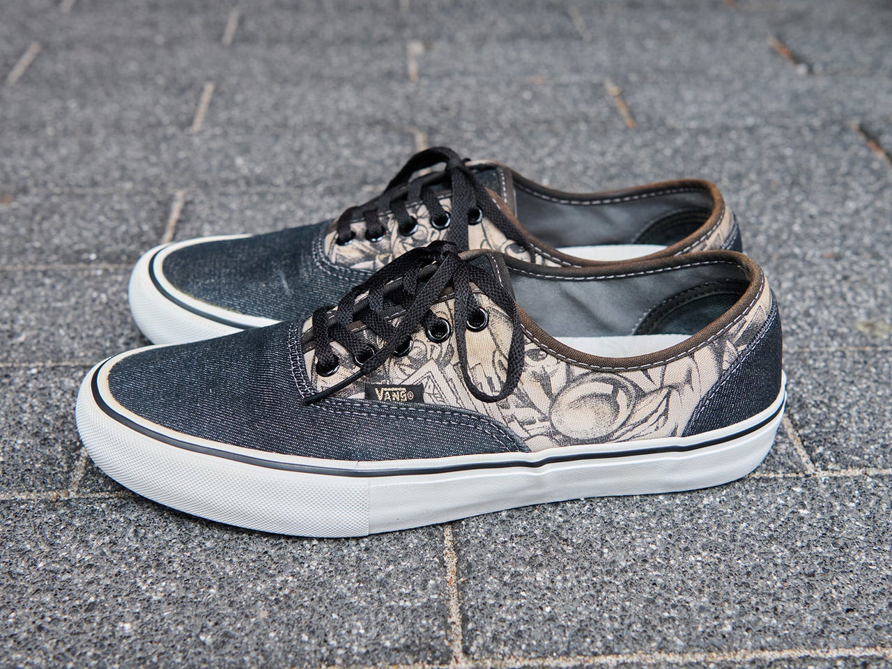 VANS SYNDICATE x MISTER CARTOON　サイド