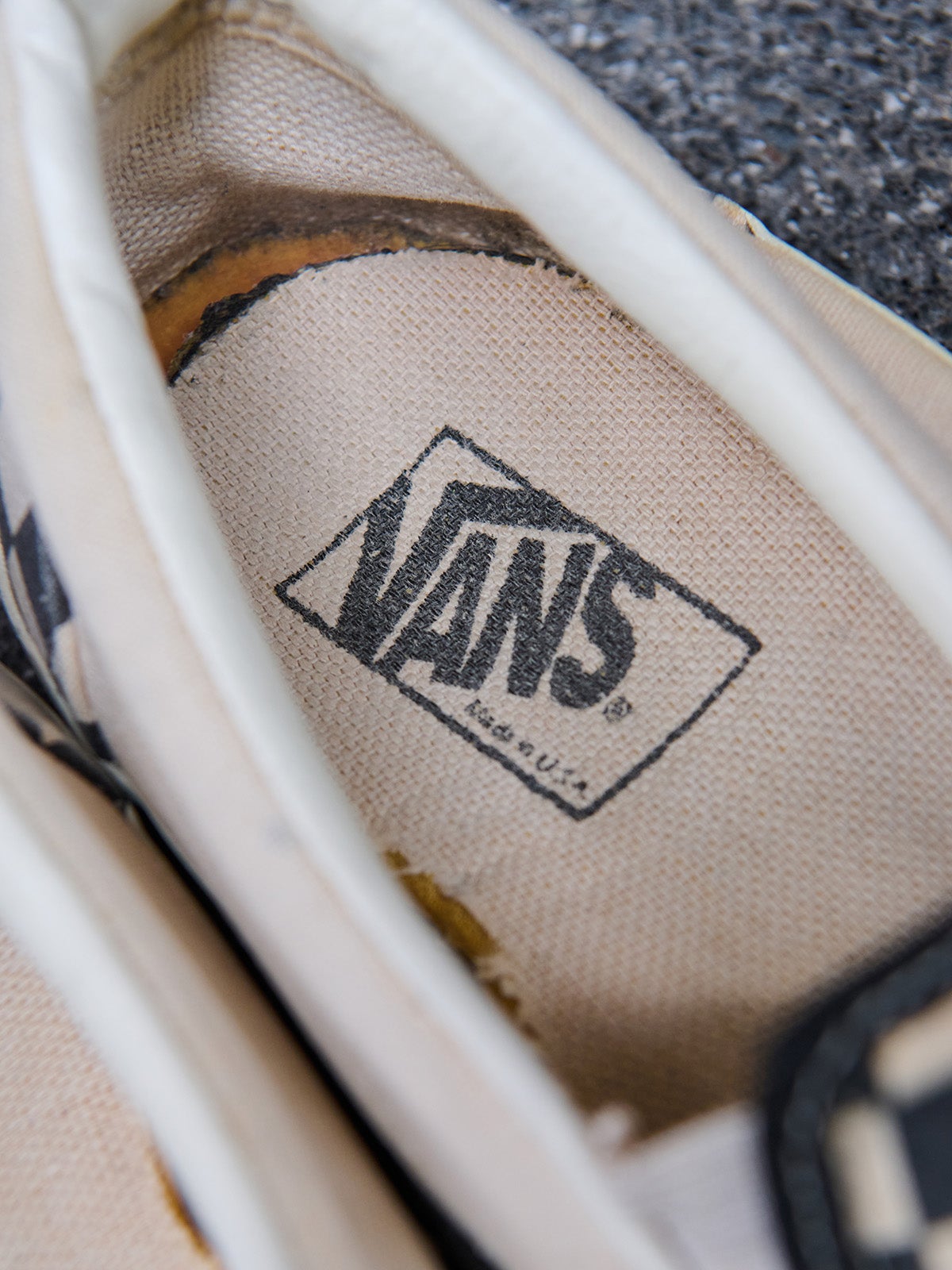 VANS 「VINTAGE SLIP-ON MADE IN USA」ロゴヨリ2