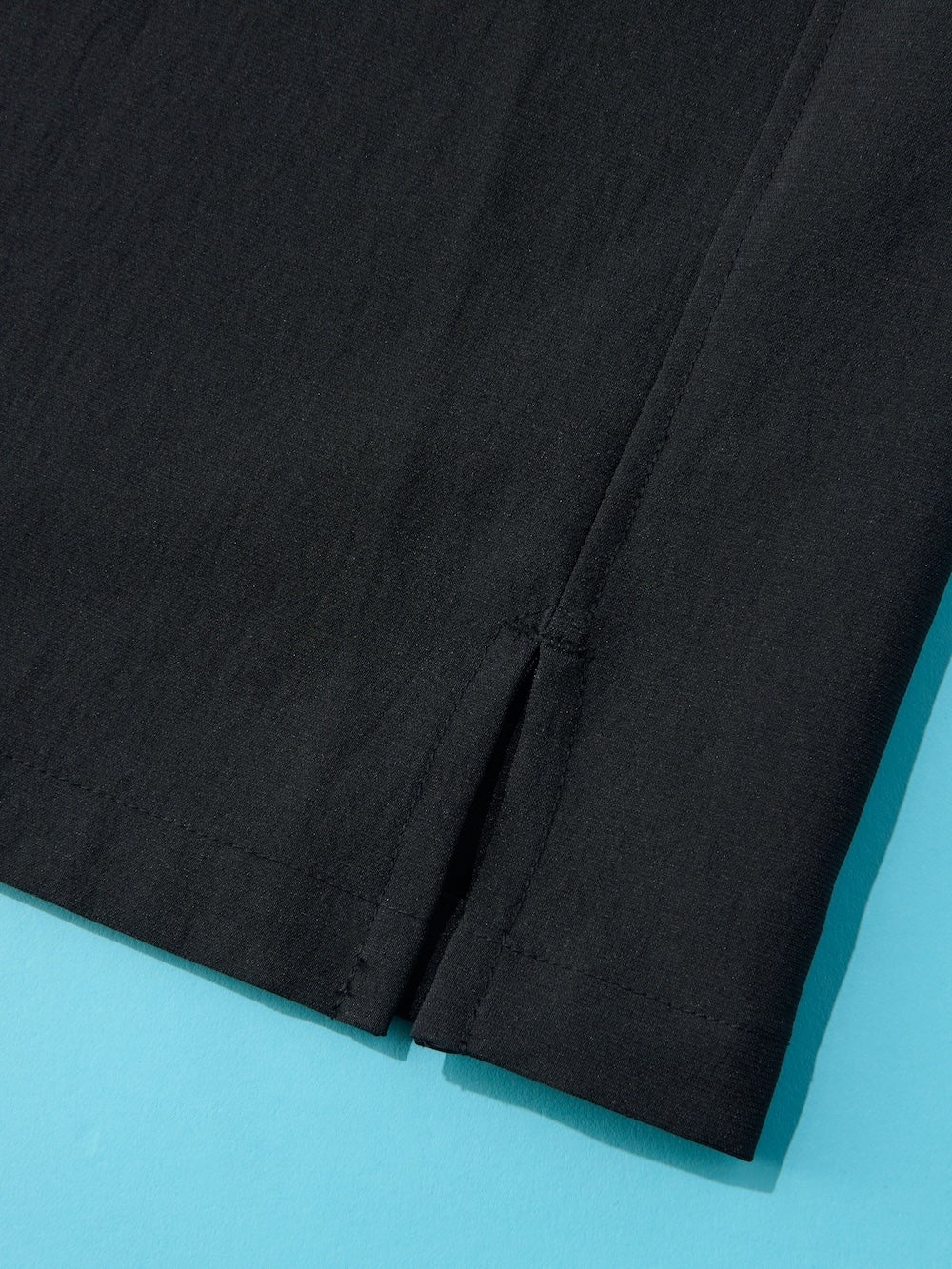 デサント オルテラインの涼しいTシャツ 【I/O】LINEN LIKE H/S SHIRTのサイドスリット