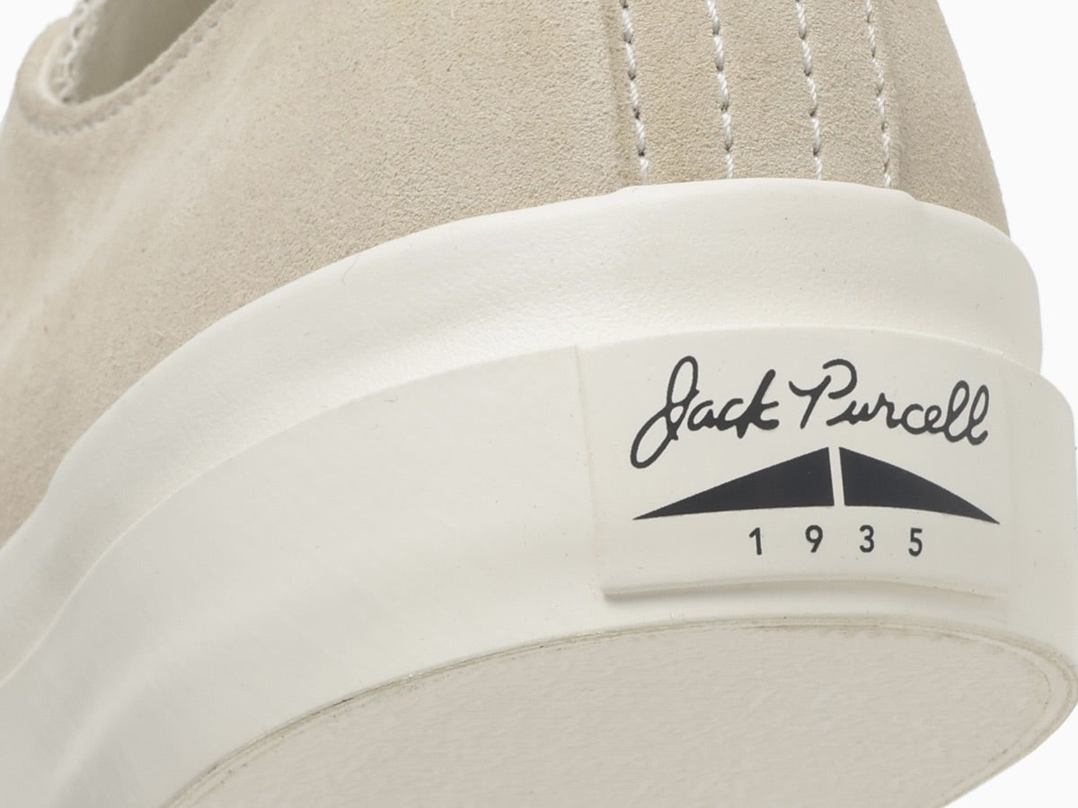上質な大人レザー。「コンバース」の「ジャックパーセル 1935」にイタリアンスエードのプレミアムな白スニーカーが仲間入り！